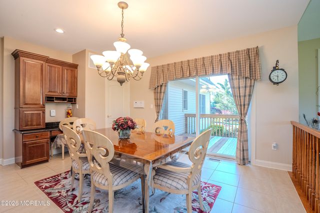 2 Linwood Drive, Monroe, NJ 08831