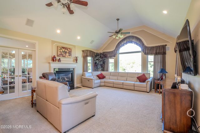 2 Linwood Drive, Monroe, NJ 08831