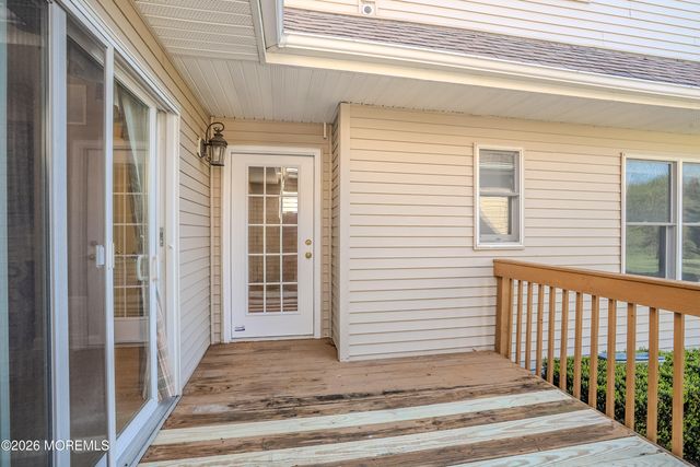 2 Linwood Drive, Monroe, NJ 08831