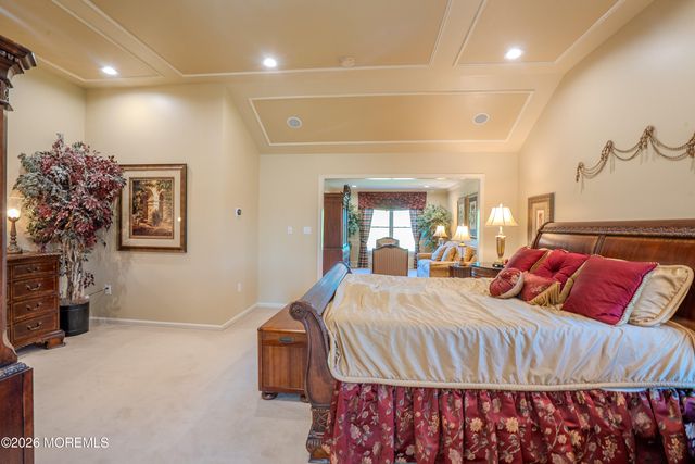 2 Linwood Drive, Monroe, NJ 08831