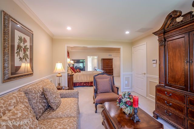 2 Linwood Drive, Monroe, NJ 08831