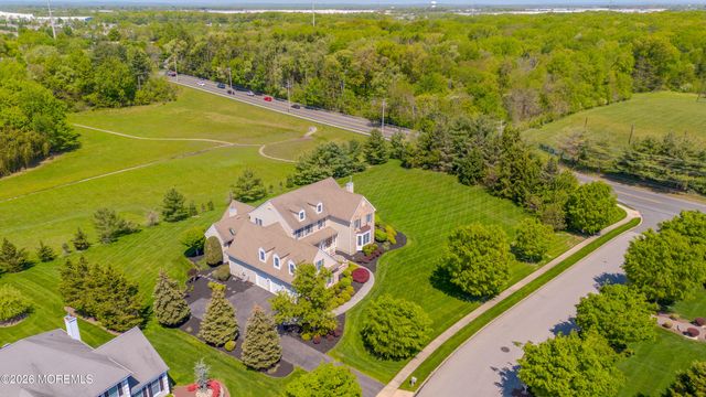 2 Linwood Drive, Monroe, NJ 08831