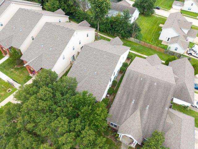 12 N CEDAR LAKE E DR, Columbia, MO 65203