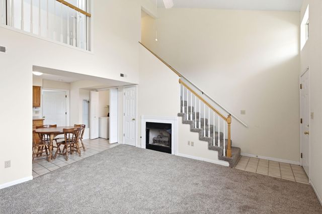 12 N CEDAR LAKE E DR, Columbia, MO 65203