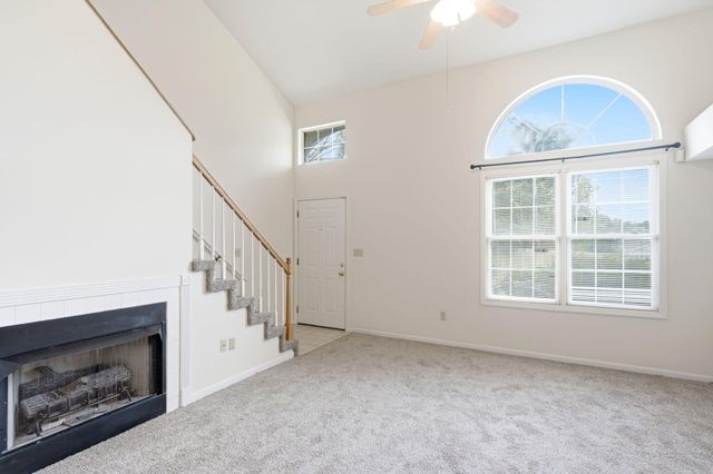12 N CEDAR LAKE E DR, Columbia, MO 65203