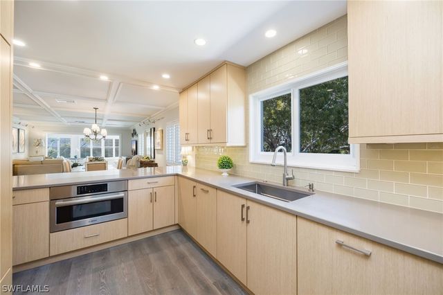 308 2nd ST S 308, Naples, FL 34102