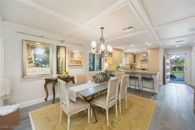 308 2nd ST S 308, Naples, FL 34102