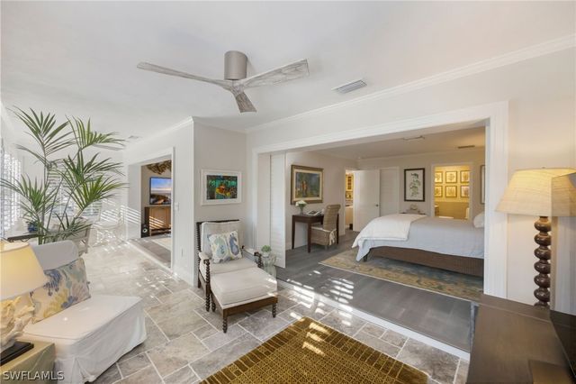 308 2nd ST S 308, Naples, FL 34102