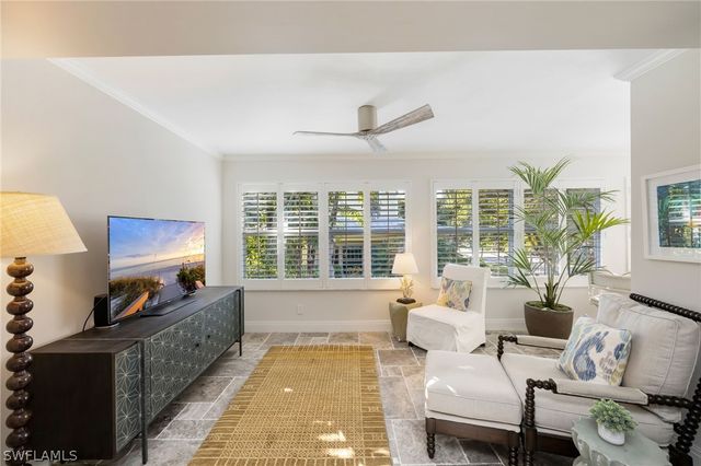 308 2nd ST S 308, Naples, FL 34102