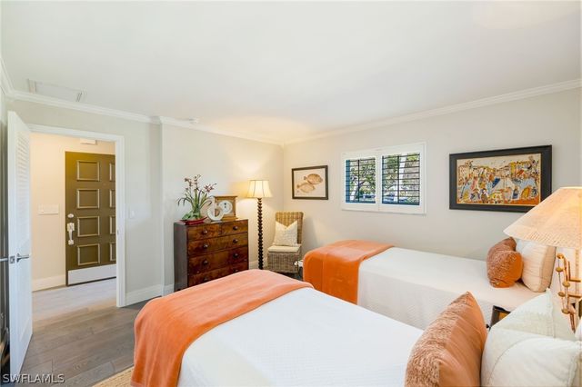 308 2nd ST S 308, Naples, FL 34102