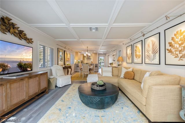 308 2nd ST S 308, Naples, FL 34102