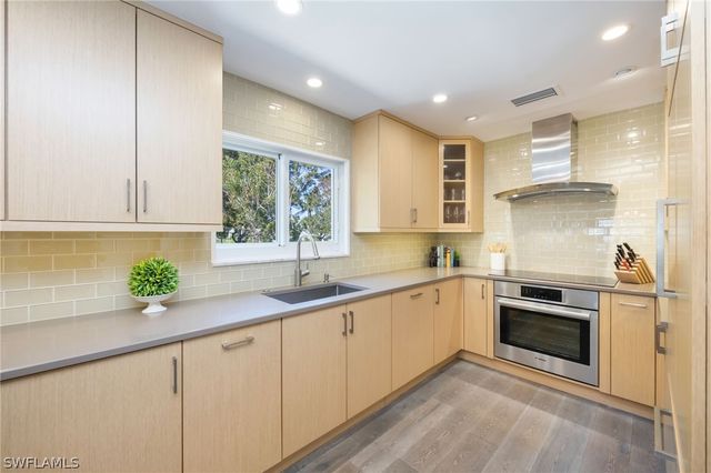 308 2nd ST S 308, Naples, FL 34102