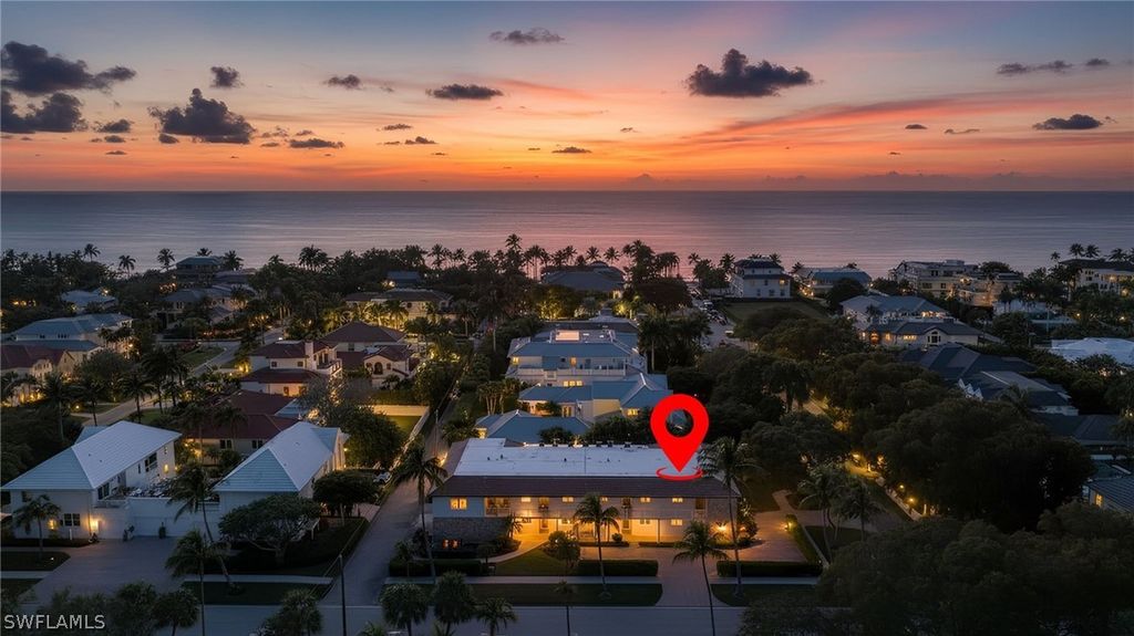 308 2nd ST S 308, Naples, FL 34102