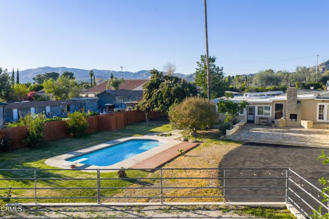 13615 Herrick Avenue, Sylmar (los Angeles), CA 91342