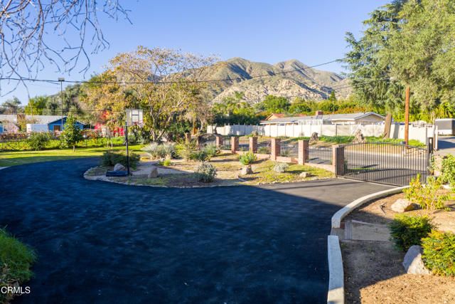 13615 Herrick Avenue, Sylmar (los Angeles), CA 91342