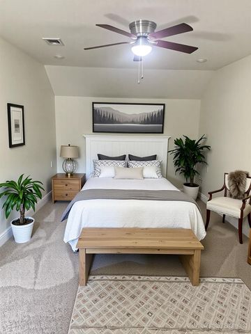 306 S Virginia Street, La Porte, TX 77571