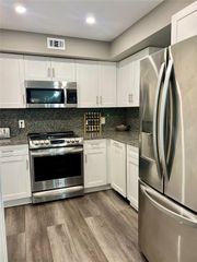 4040 N Hills Drive 25, Hollywood, FL 33021