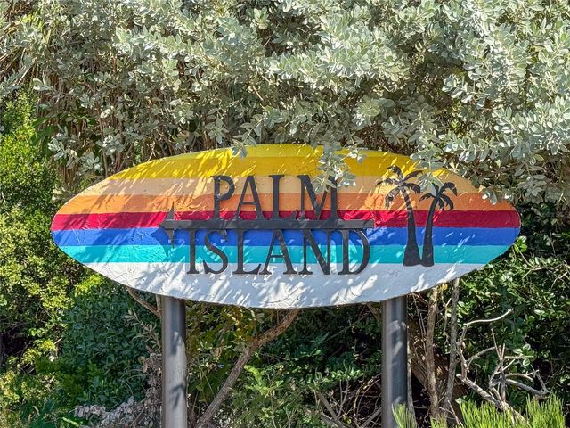 356 ISLAND CIRCLE, Sarasota, FL 34242