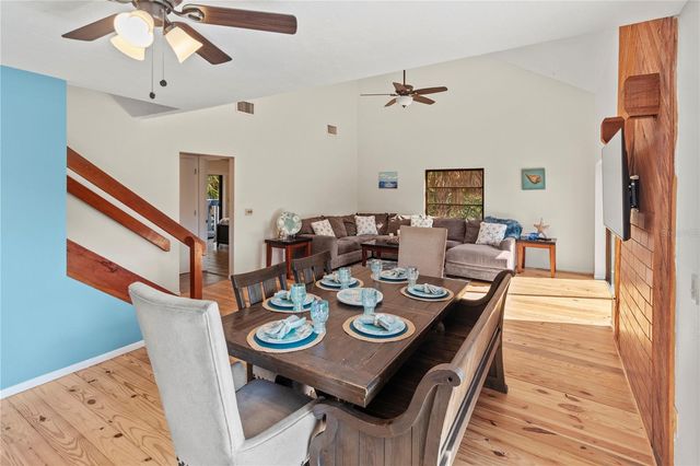 356 ISLAND CIRCLE, Sarasota, FL 34242