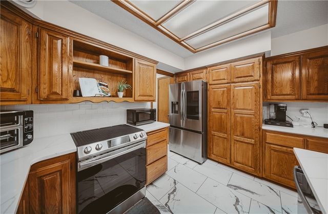 10 Newburgh Drive, Bella Vista, AR 72715