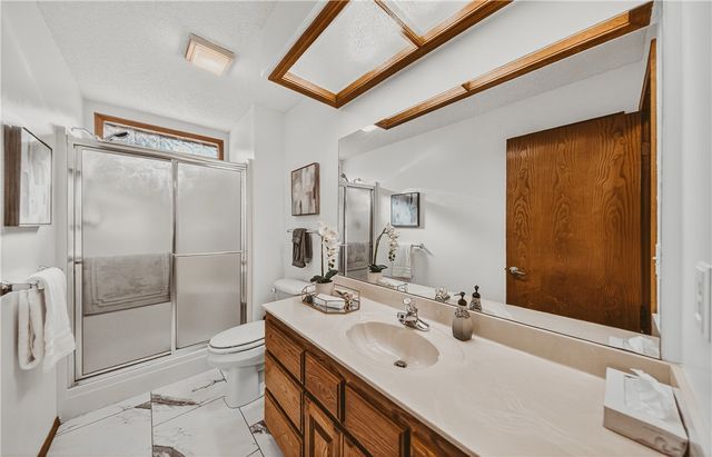 10 Newburgh Drive, Bella Vista, AR 72715