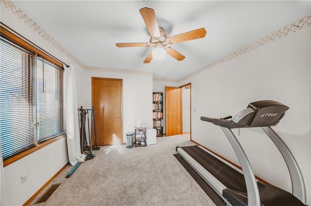 10 Newburgh Drive, Bella Vista, AR 72715