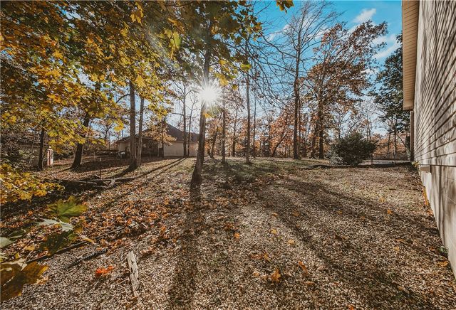 10 Newburgh Drive, Bella Vista, AR 72715