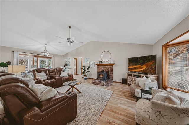 10 Newburgh Drive, Bella Vista, AR 72715