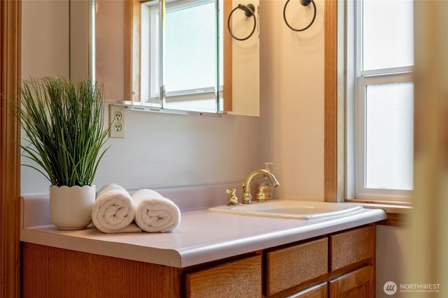 20006 68th Avenue NE, Kenmore, WA 98028