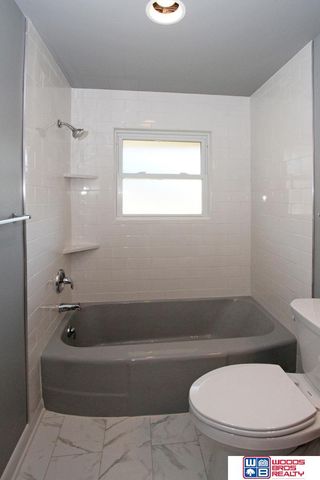 2525 S 35th Street, Lincoln, NE 68506