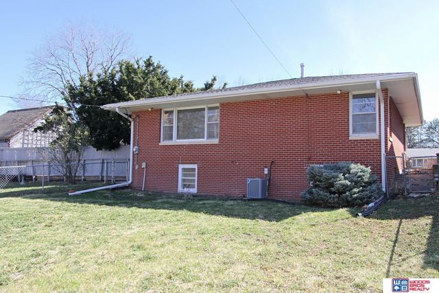 2525 S 35th Street, Lincoln, NE 68506