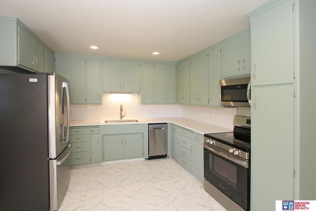 2525 S 35th Street, Lincoln, NE 68506