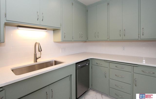 2525 S 35th Street, Lincoln, NE 68506