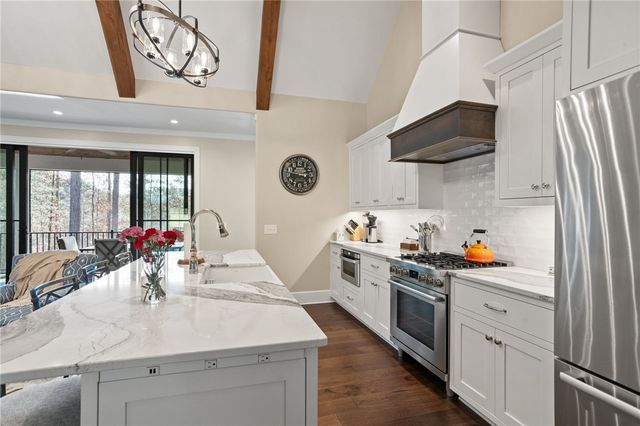 109 Settlement Village Drive, Sunset, SC 29685