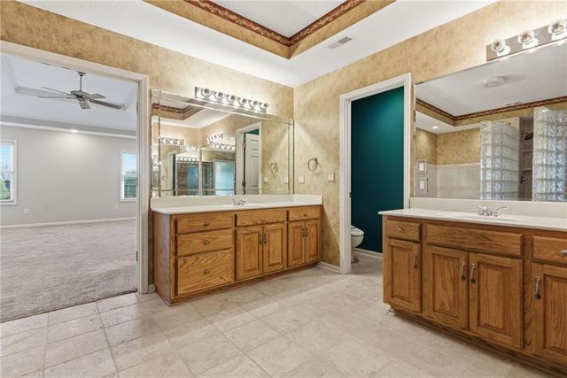 4213 NE Kennesaw Ridge, Lee's Summit, MO 64064