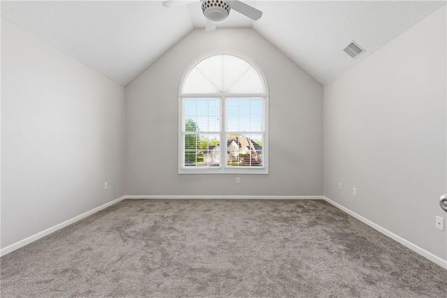4213 NE Kennesaw Ridge, Lee's Summit, MO 64064