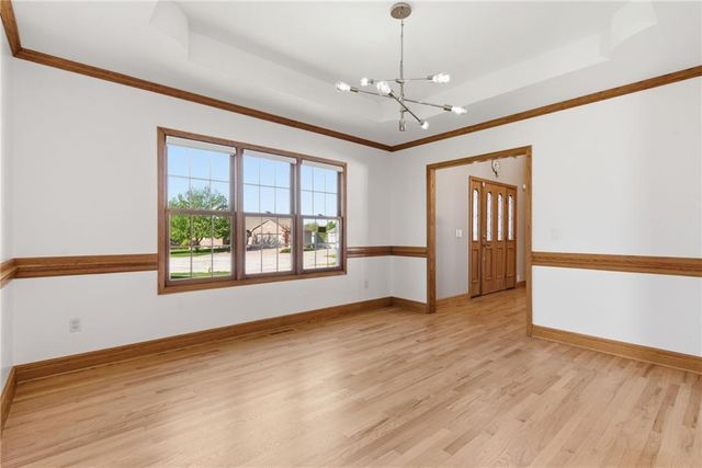4213 NE Kennesaw Ridge, Lee's Summit, MO 64064