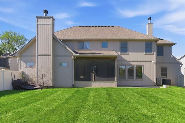 4213 NE Kennesaw Ridge, Lee's Summit, MO 64064