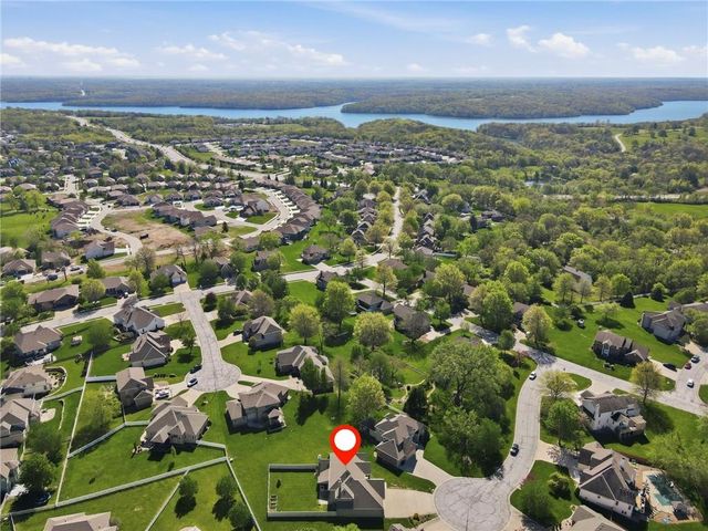4213 NE Kennesaw Ridge, Lee's Summit, MO 64064