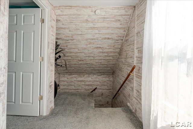 1398 Lakeshore Drive, Brooklyn, MI 49230
