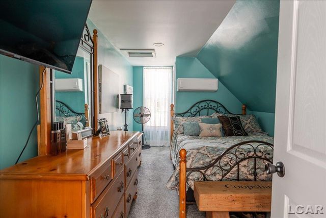 1398 Lakeshore Drive, Brooklyn, MI 49230