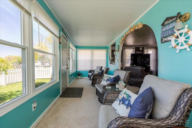 1398 Lakeshore Drive, Brooklyn, MI 49230