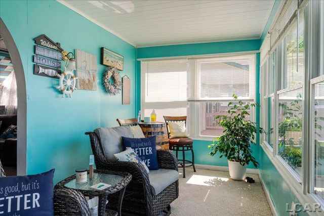 1398 Lakeshore Drive, Brooklyn, MI 49230