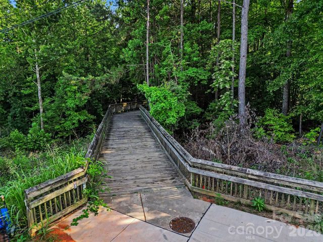 2202 Bexar Trail, Matthews, NC 28105