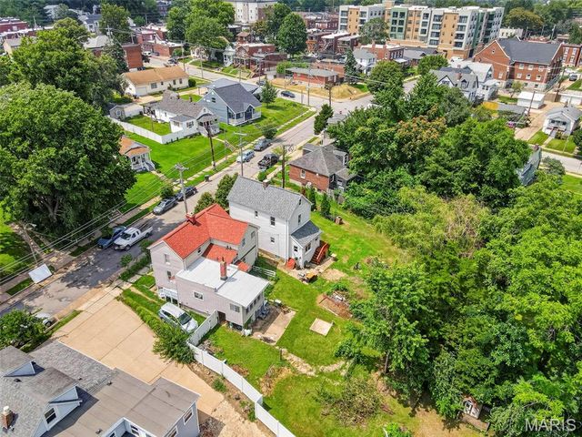 1318 Graham Street, St Louis, MO 63139
