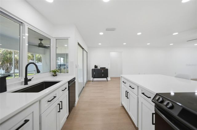 2506 LAKESHORE CIRCLE, Port Charlotte, FL 33952