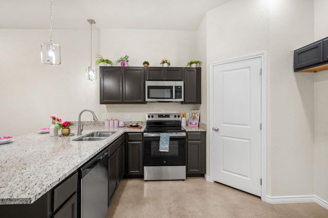410 W Avenue C, Copperas Cove, TX 76522