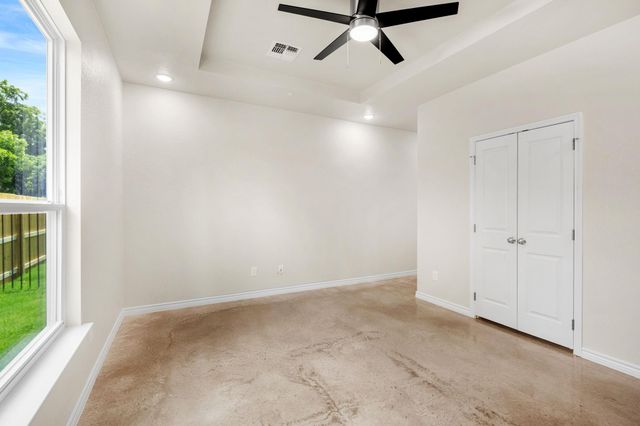 410 W Avenue C, Copperas Cove, TX 76522