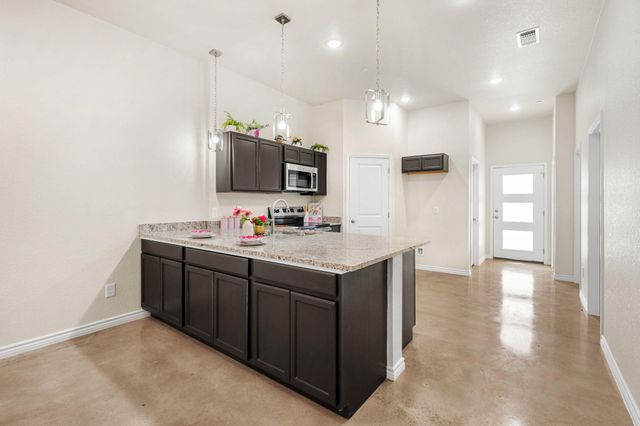 410 W Avenue C, Copperas Cove, TX 76522