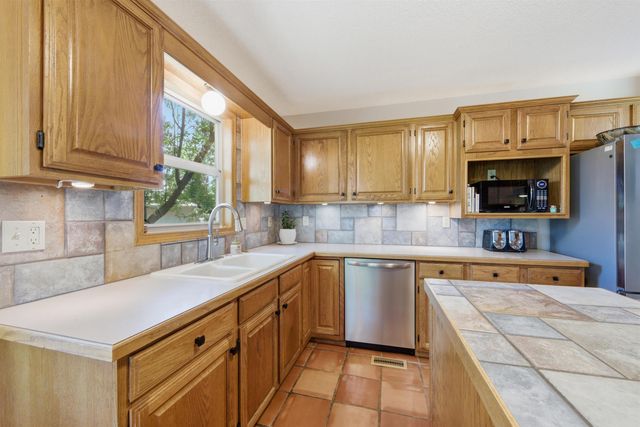 7025 E 35th St N, Wichita, KS 67226